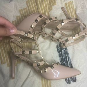 Mix No. 6 Studded scrappy heels - beige